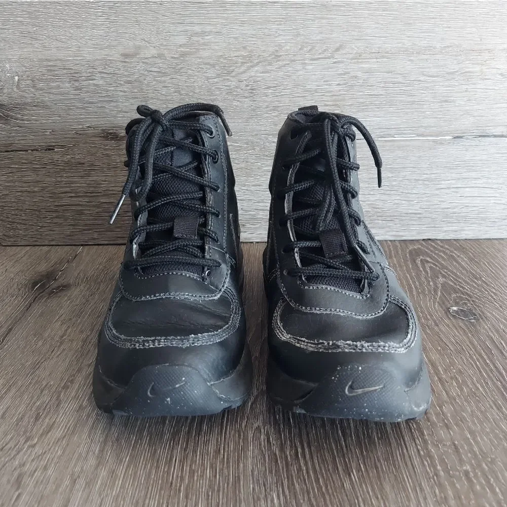 Nike Air Max Goaterra 2.0 Size 3.5Y Kids Boots Triple Black